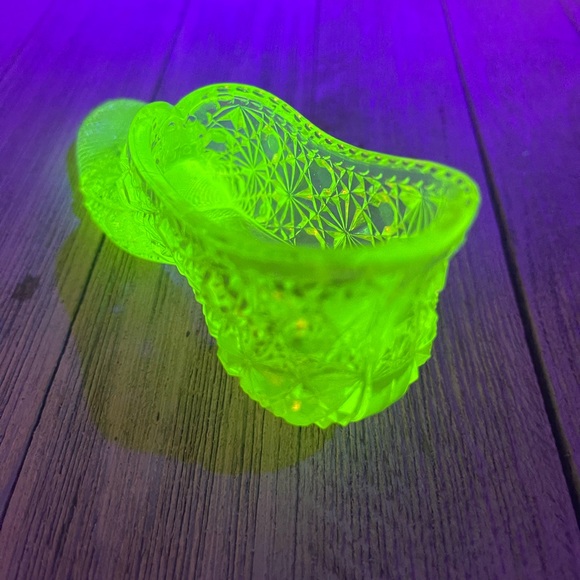 Vtg Vaseline Glass Daisy and Button Shoe/Slipper - Picture 4 of 8